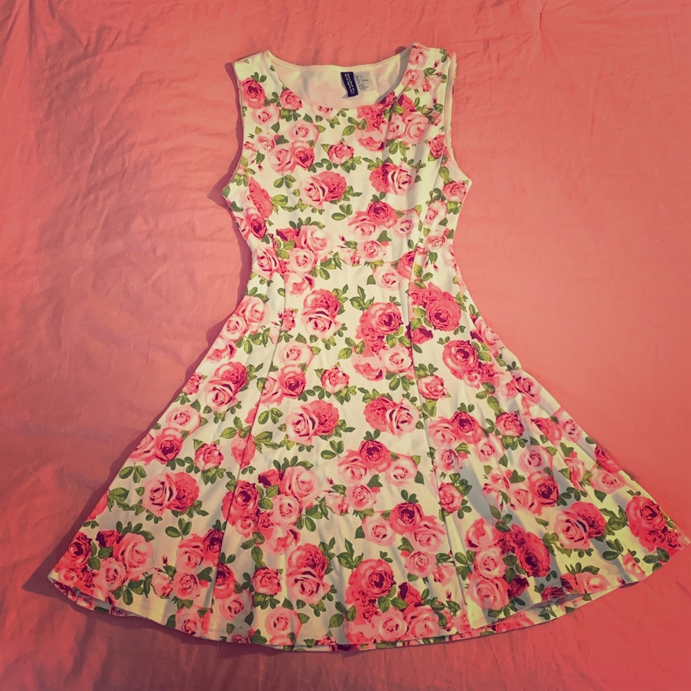 H&M/Divided Floral Print Mini Dress